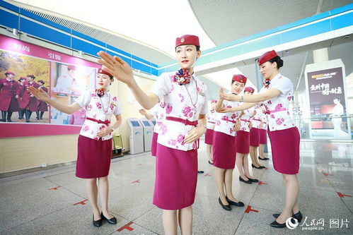 動妹強化禮儀培訓，精心備戰全國鐵路7.1調圖服務